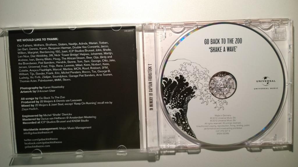 Go Back To The Zoo - Shake A Wave, Ophalen of Verzenden, Zo goed als nieuw, Poprock