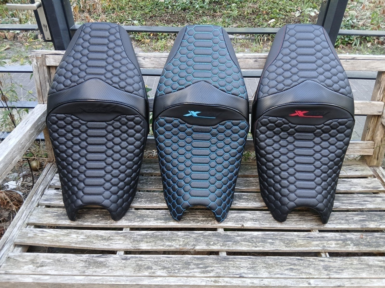 HONDA X-ADV 750 CUSTOM ZADELS 2025-2026 ( NIEUW ), Ophalen of Verzenden, Luxurycustomseats, Luxurycustomseats@gmail.com, 1349ja