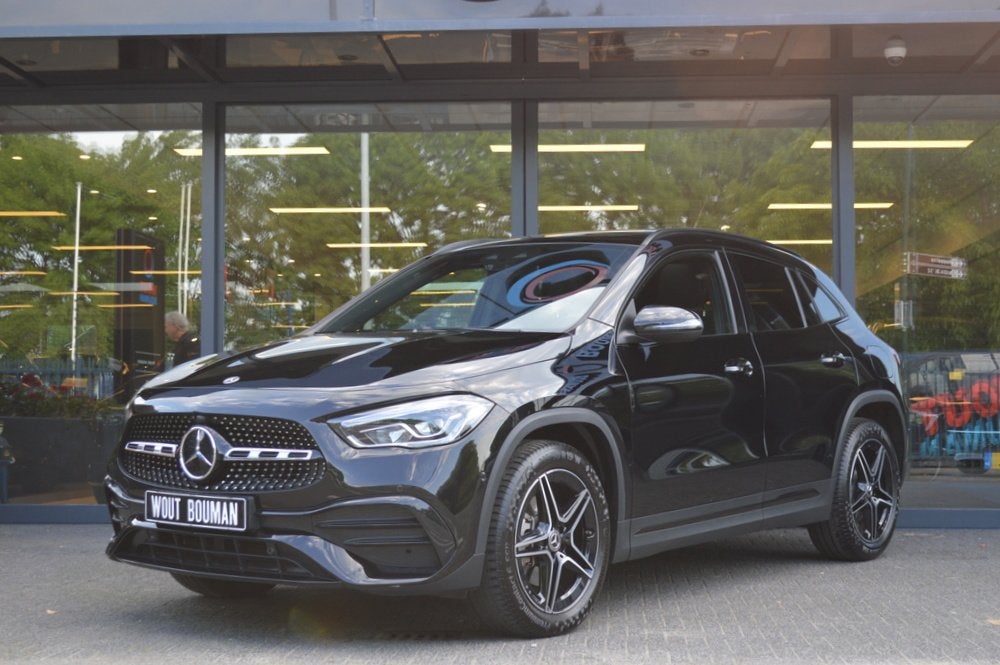 Mercedes-Benz GLA 250 e AMG Led Panorama Memory Distronic Ca, Gebruikt, Zwart, 218 pk, Bedrijf
