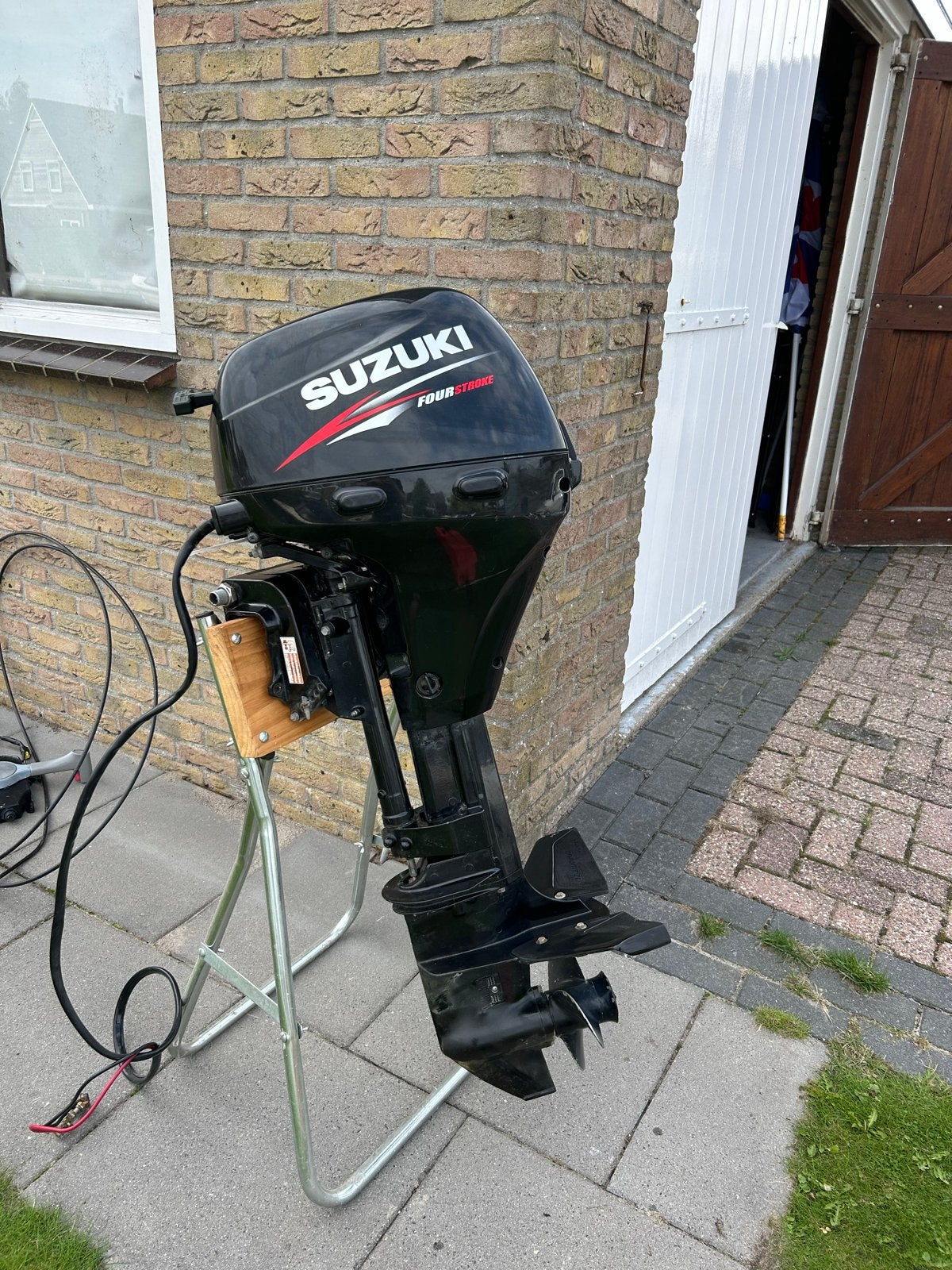 Suzuki DF9.9A Buitenboordmotor incl. afstandsbediening, Ophalen, Zo goed als nieuw, Met afstandsbediening, 5 tot 10 pk