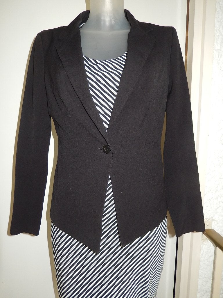 jasje zwart mt38 H&M geheel gevoerd getailleerd als nieuw, Maat 38/40 (M), H&M vintage couture Fresh, Zwart, Ophalen of Verzenden