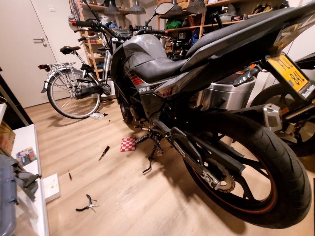 Killerbee f51 in goede staat, liefst snel weg, Ophalen, Gebruikt, Killerbee, Maximaal 45 km/u