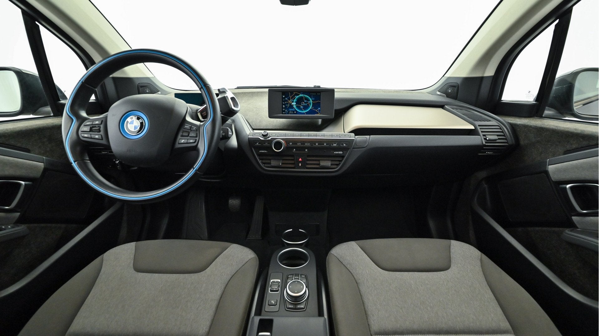 BMW i3 170PK 120AH 42 KWH | Warmtepomp | Panoramadak | Harma, Auto's, Automaat, Dealer onderhouden, Gebruikt, Zwart