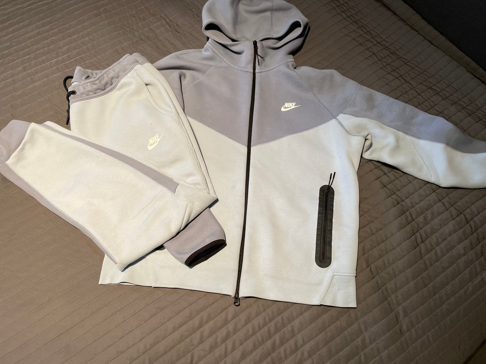 Nike Tech Trainingspak, Kleding | Heren, Sportkleding, Maat 52/54 (L), Blauw, Ophalen of Verzenden, Zo goed als nieuw