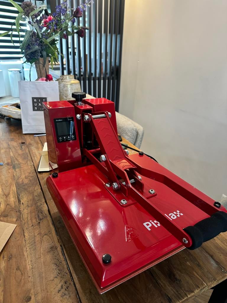 Pixmax heat press, Ophalen of Verzenden, Zo goed als nieuw, Rood, Machine