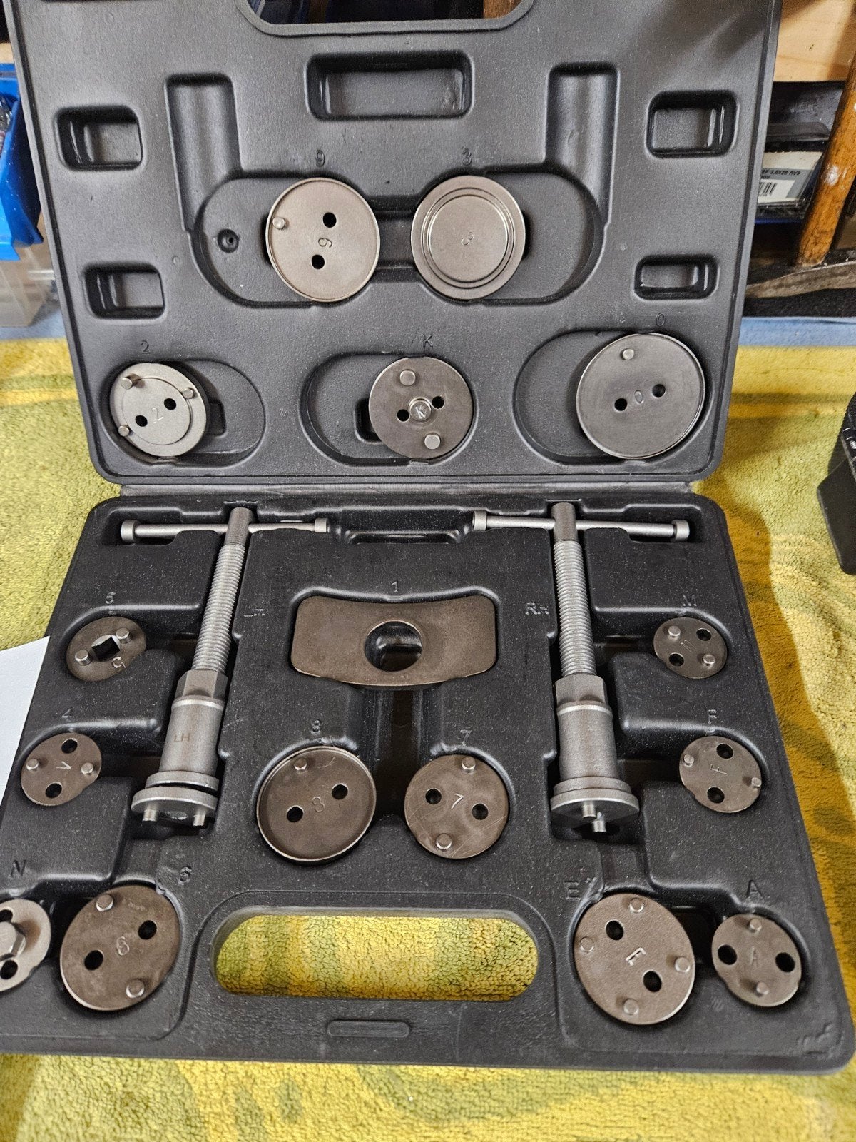 Terug stel gereedschap voor de remklauw, Auto diversen, Autogereedschap, Ophalen