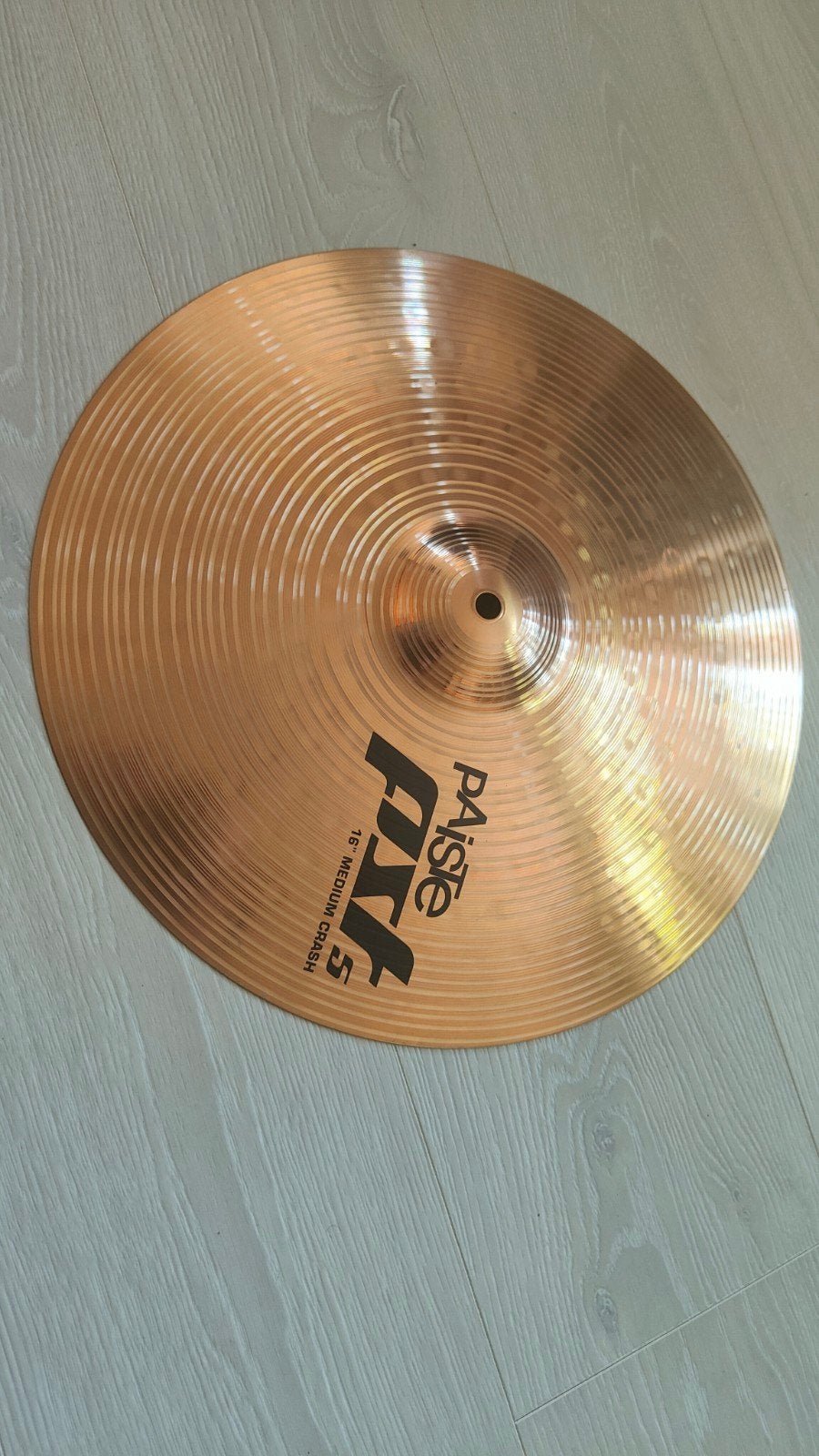 Paiste PST5 16'' Medium crashbekken, Muziek en Instrumenten, Drumstellen en Slagwerk, Ophalen of Verzenden, Zo goed als nieuw