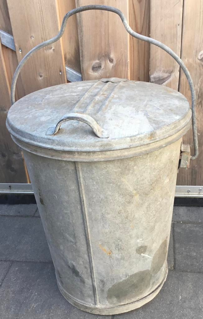 ZINKEN PRULLENBAK / AFVALBAK UIT BEEK EN DONK, Gebruikt, 40 liter of meer, Ophalen of Verzenden, Metaal