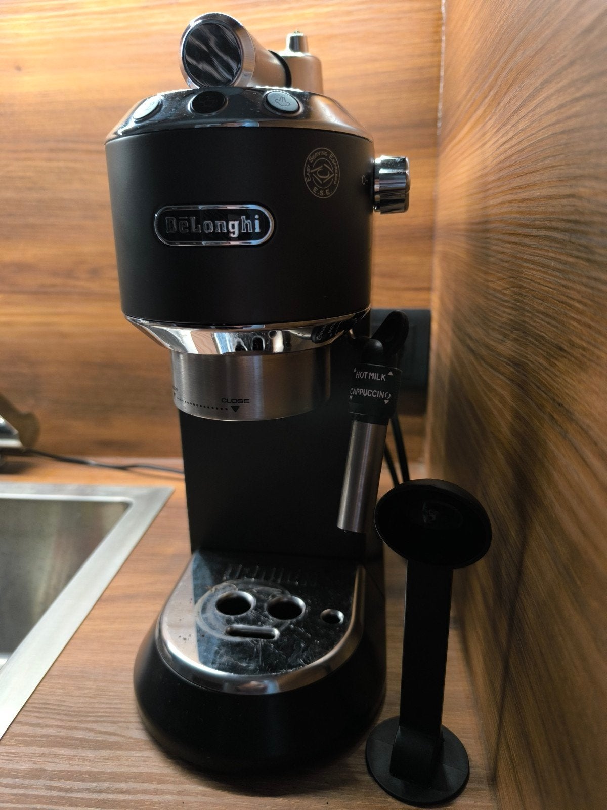 Foto 4 van Zo goed als nieuwe De'Longhi koffiemachine