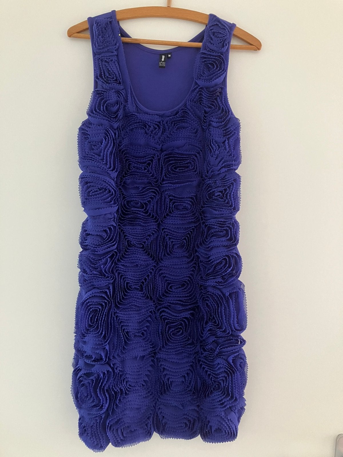 Aparte blauwpaarse (cocktail) jurk, Kleding | Dames, Gelegenheidskleding, Ophalen of Verzenden, Zo goed als nieuw, Maat 38/40 (M)