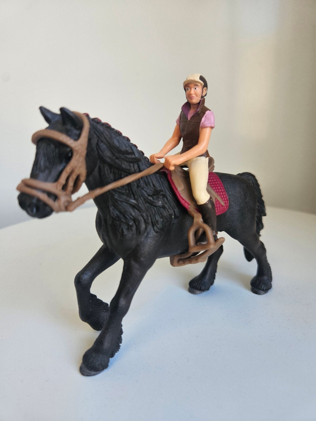 Schleich paard met ruiter - Friese merrie, Ophalen of Verzenden, Gebruikt, Jongen of Meisje