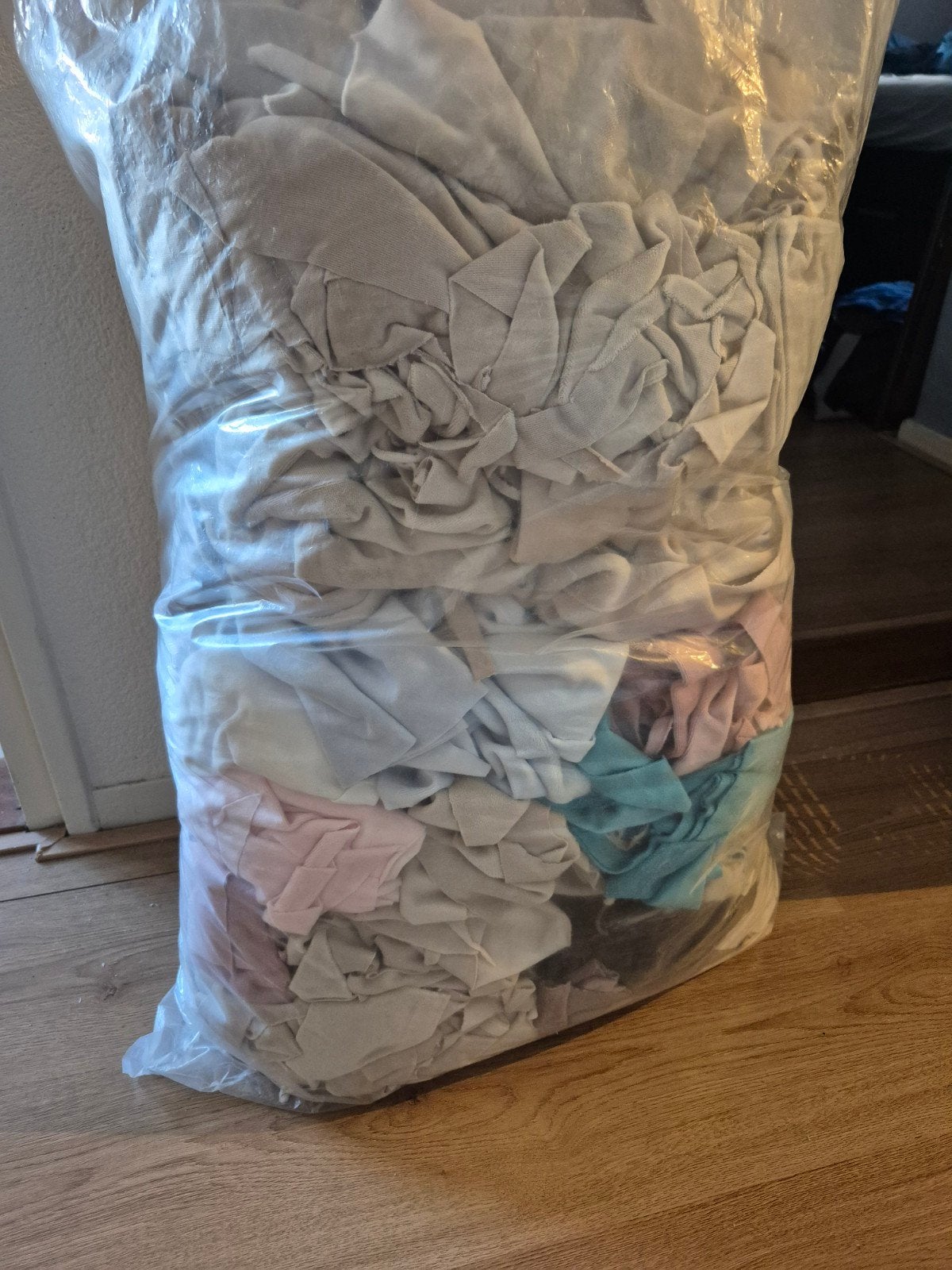 Grote zak met Nicky Velours lapjes, Hobby en Vrije tijd, Ophalen, Overige materialen, Meerkleurig, Zo goed als nieuw