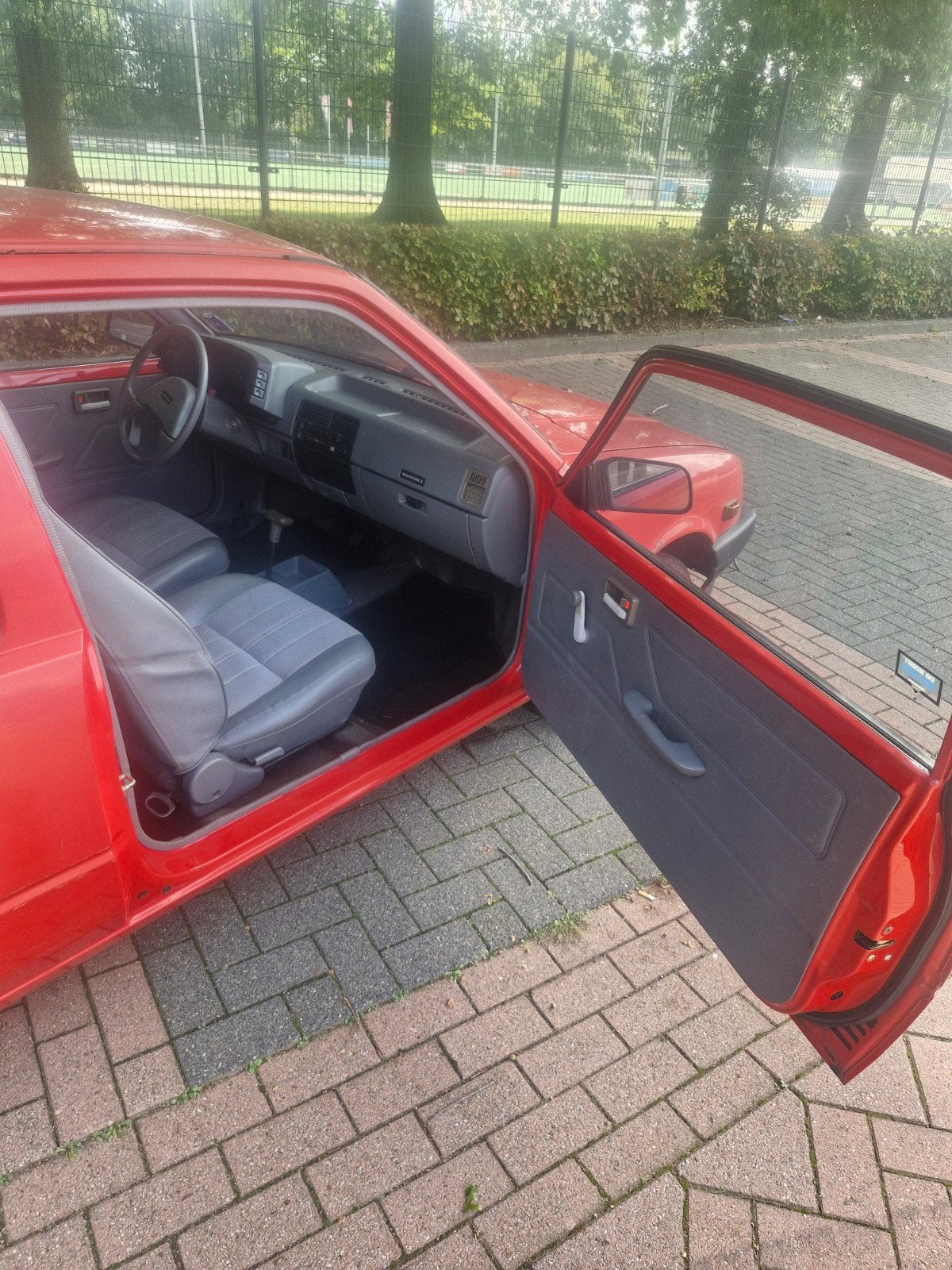 Suzuki Swift 1.0 GA AUT S6 1987 belastingvrij, foto 9