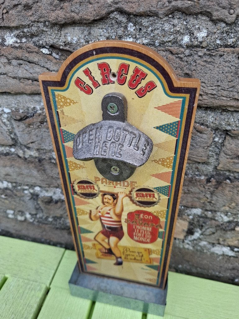 Reclamebord + flesopener, Overige typen, Hout, Nieuw, Ophalen of Verzenden
