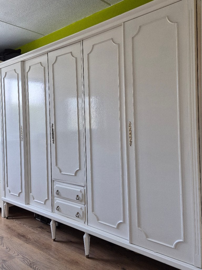Brocante linnenkast, wit craquelé, Ophalen