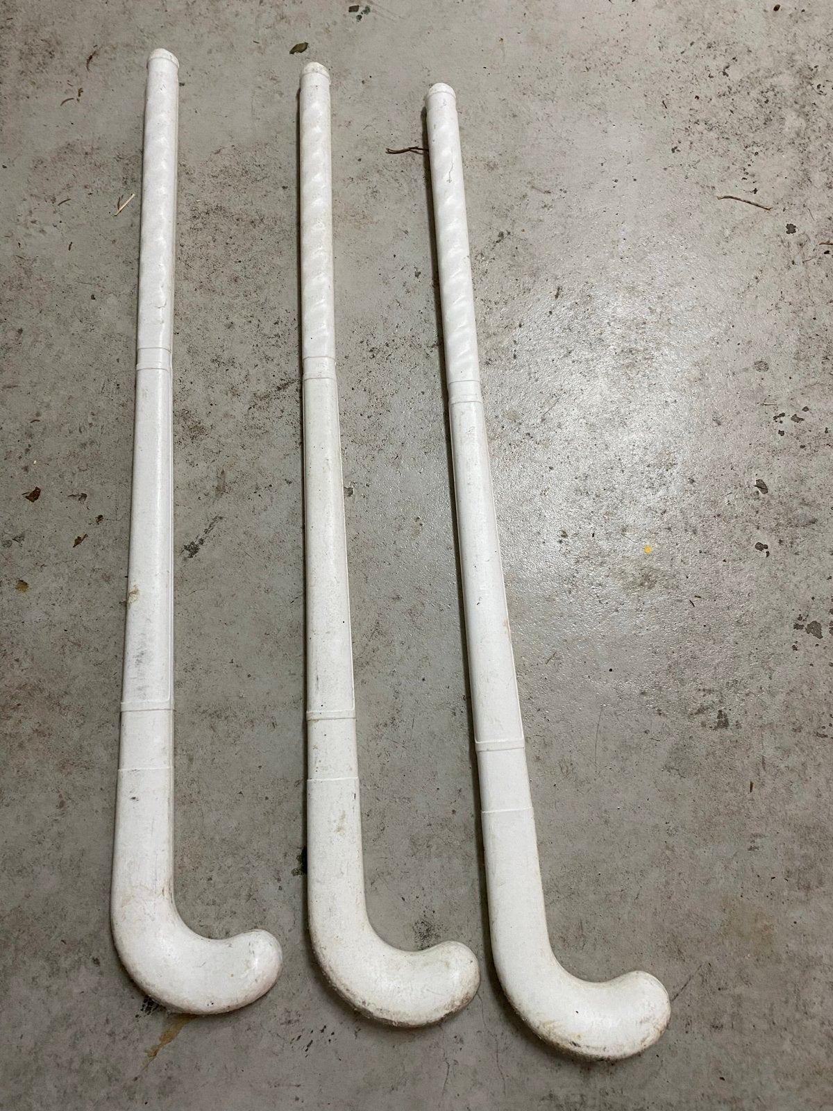 Set van 3 plastic hockeysticks, Sport en Fitness, Ophalen of Verzenden, Gebruikt, Stick