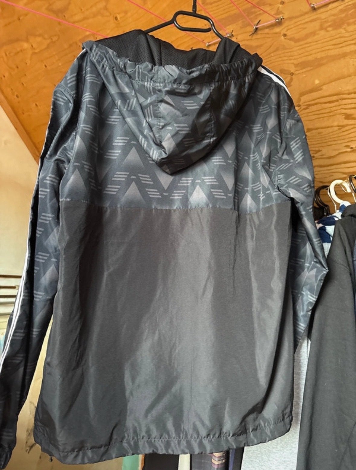 Nieuwe Adidas jas maat S, Ophalen, Nieuw, Maat 46 (S) of kleiner, Zwart