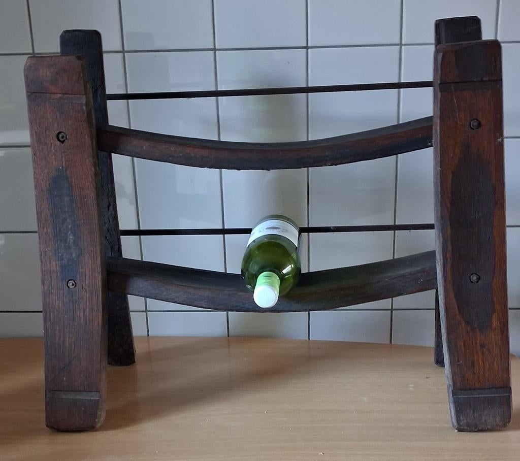 Wijnrek. Ca  1920/1940. Robuust/stoer. Eikenhout.  65/51 cm., Huis en Inrichting, Woonaccessoires | Wijnrekken, Ophalen, Gebruikt