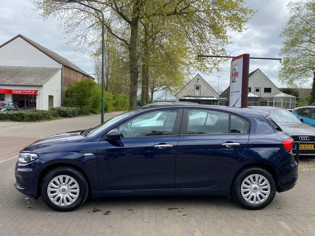 Fiat TIPO 1.4 16V POP / AIRCO / ELEK. RAMEN / RADIO / USB-AU, Auto's, Voorwielaandrijving, Gebruikt, Euro 6, Blauw