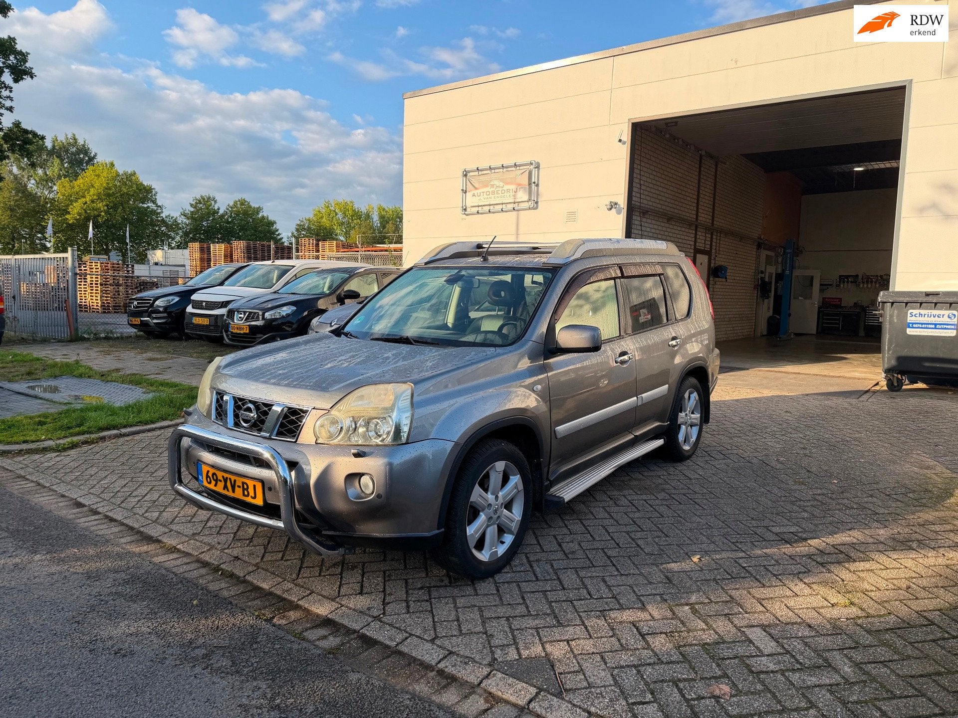 Nissan X-Trail 2.5 LE 4WD, Automaat, 1350 kg, Gebruikt, Zwart