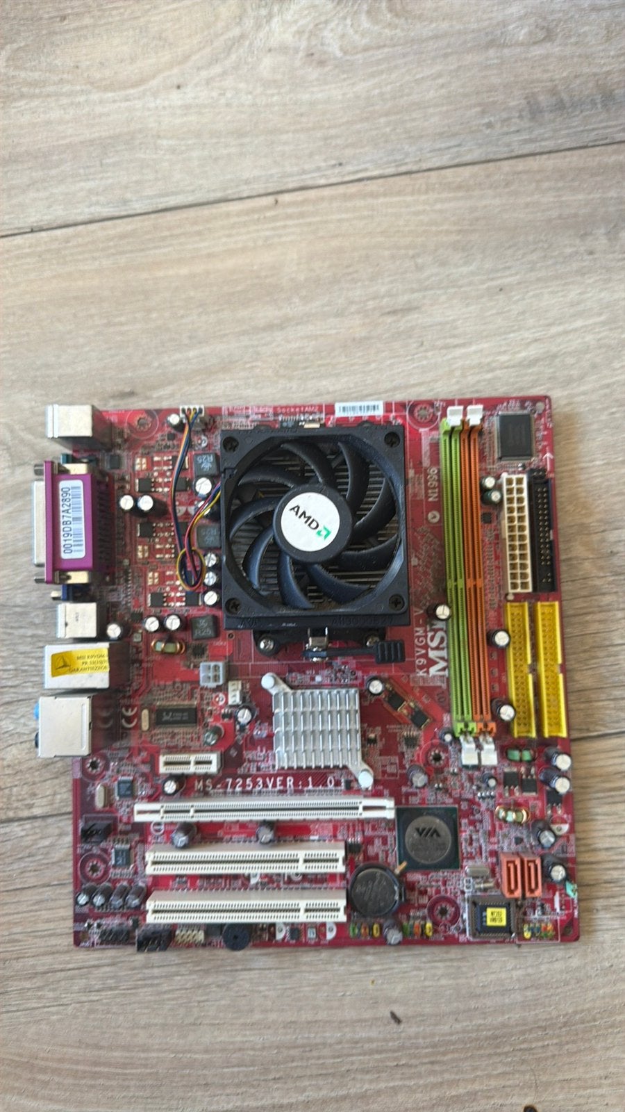 MSI Moederbord met AMD Processor en Koeler – Retro PC, Computers en Software, Ophalen of Verzenden, Gebruikt