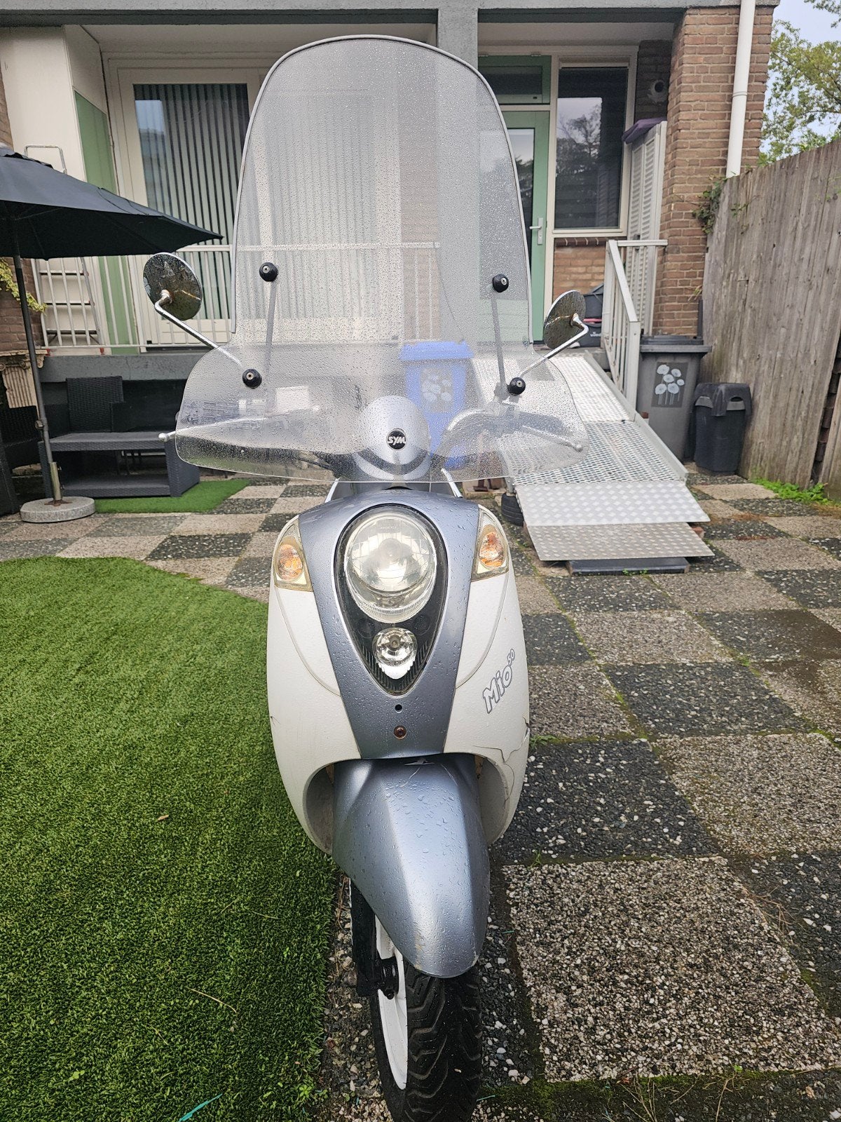 Sym Mio 4t blauw kenteken, Fietsen en Brommers, Ophalen of Verzenden, Benzine, Mio