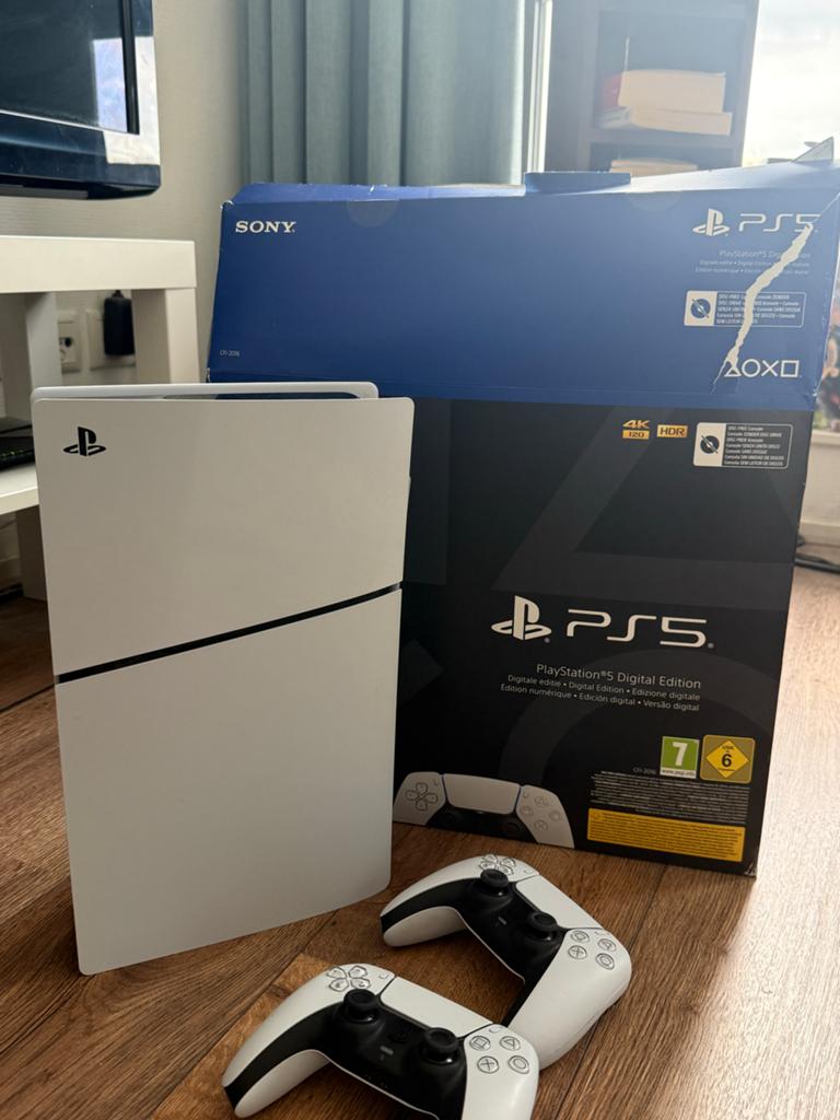 PlayStation 5 Digital Edition met 2 controllers, Spelcomputers en Games, Spelcomputers | Sony PlayStation 5, Ophalen of Verzenden