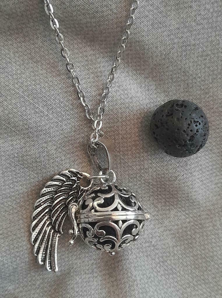 NIEUW Engelenroeper, ketting met lavasteen zwart + extra bal, Ophalen of Verzenden, Zwart