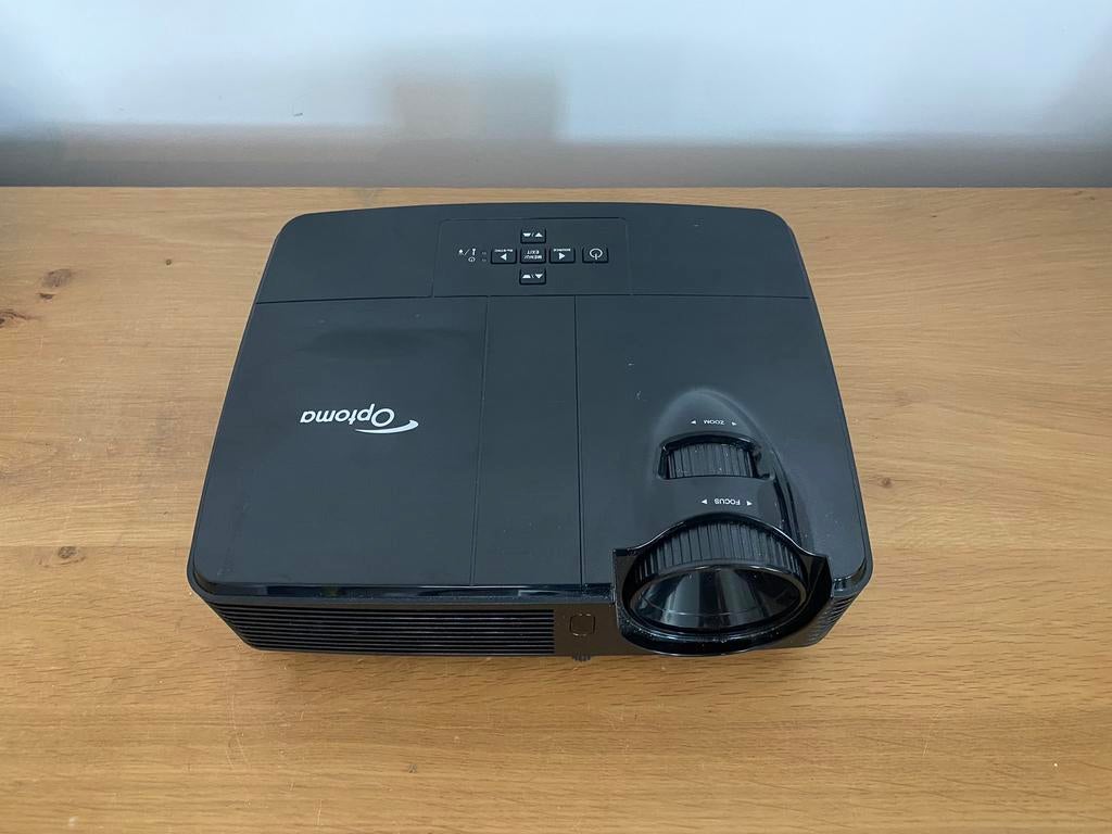 Nette Optoma EX631 beamer met 3500 lumen lichthelderheid, Ophalen of Verzenden, Zo goed als nieuw