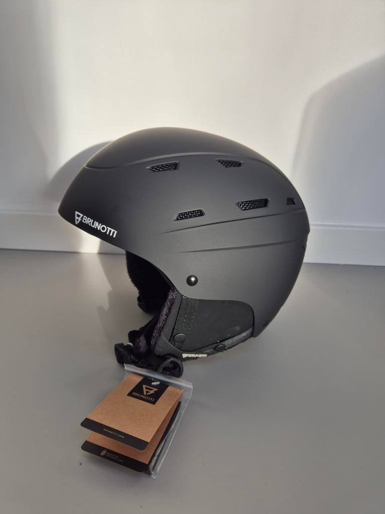 Brunotti Skihelm - Nieuw niet gebruikt, Sport en Fitness, Skiën en Langlaufen, Overige merken, Ophalen of Verzenden, Zo goed als nieuw
