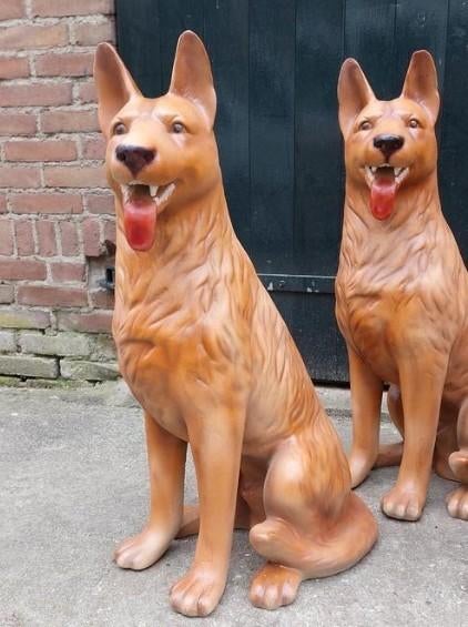Oud vintage beeld tuinbeeld hond herdershond etalage, Tuin en Terras, Tuinbeelden, Kunststof, T, Ophalen of Verzenden, N