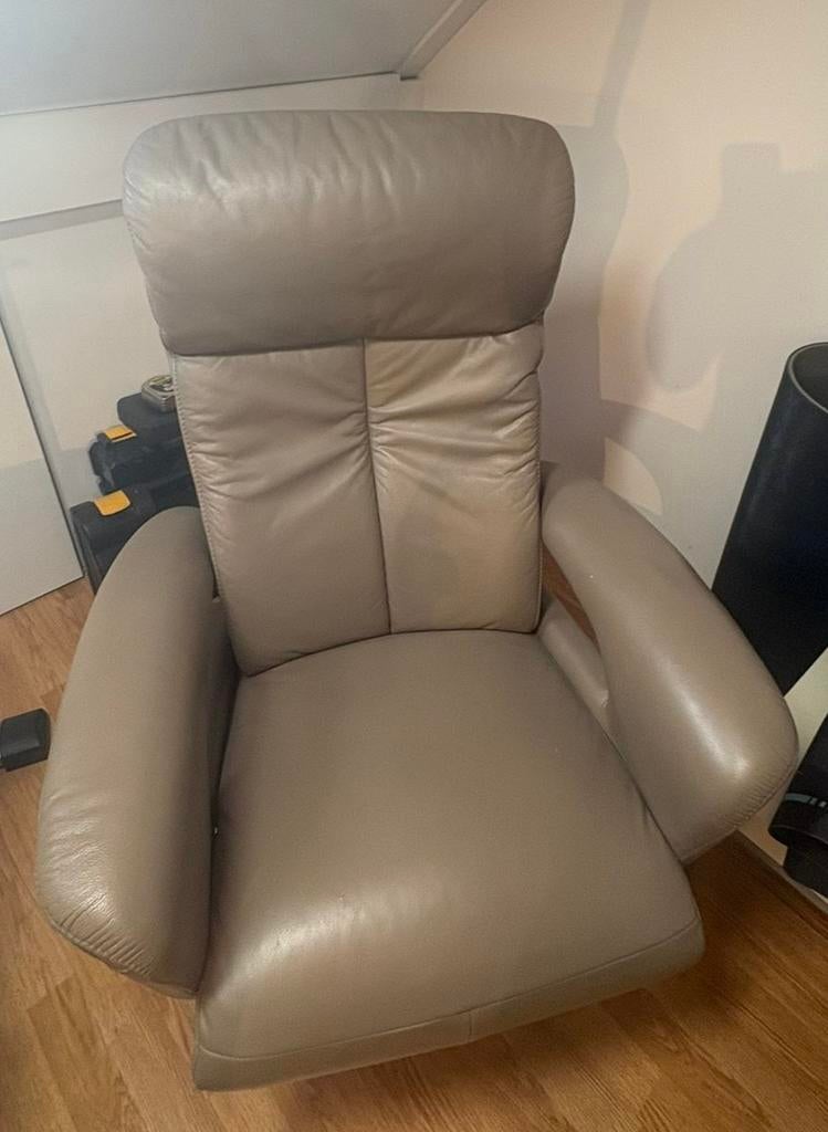 Leren Relaxstoel, Huis en Inrichting, Ophalen, Zo goed als nieuw, 50 tot 75 cm