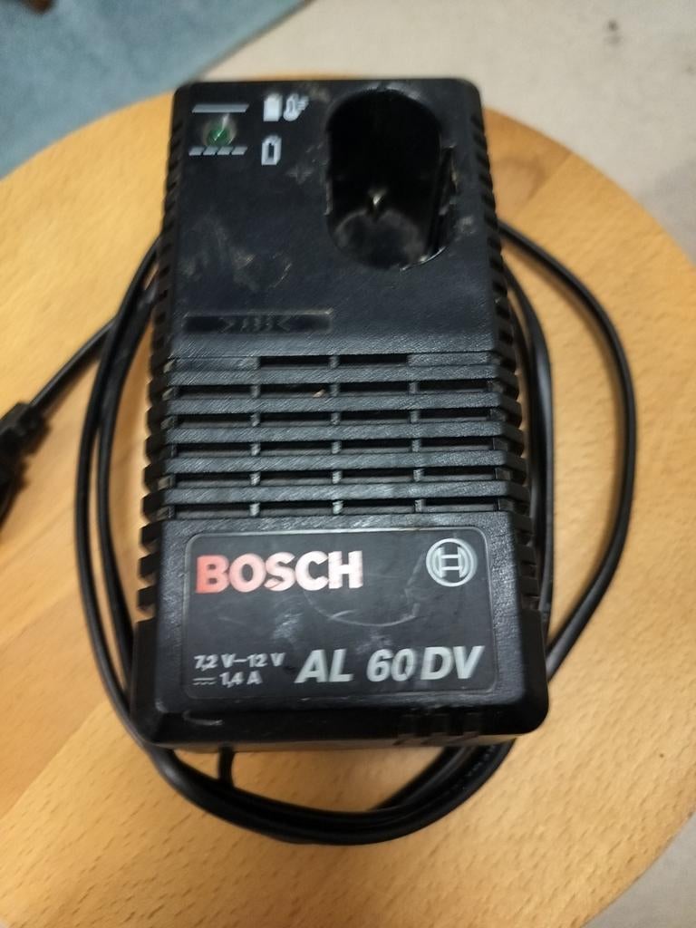 Bosch Accu Lader 7,2-12V 1,4Ah, Doe-het-zelf en Verbouw, Gereedschap | Machine-onderdelen en Toebehoren, Ophalen, Gebruikt