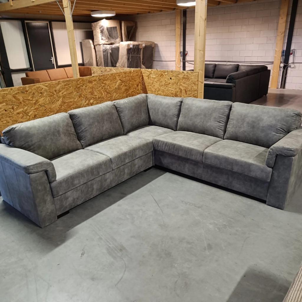 hoekbank model Bianca 260 x 260 nu voor maar €1298,-, Ophalen, 250 tot 300 cm, Nieuw, 150 cm of meer
