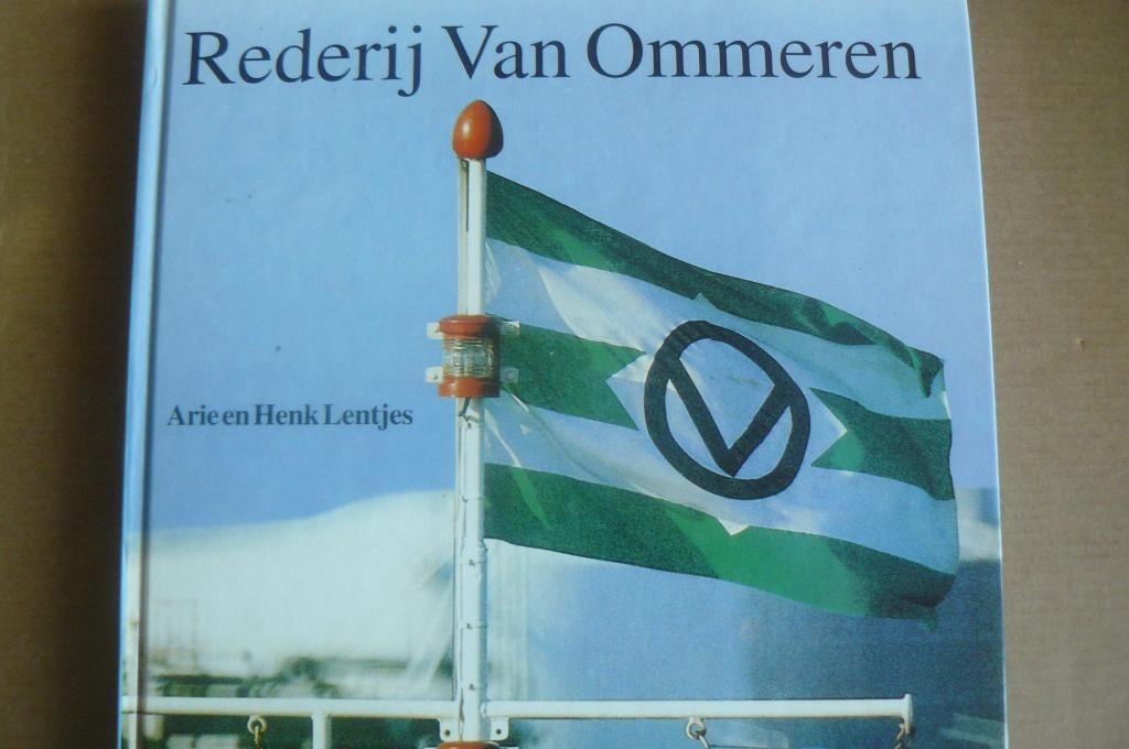 REDERIJ VAN OMMEREN / de binnenvaartvloot / Arie Lentjes, Ophalen of Verzenden, Gelezen