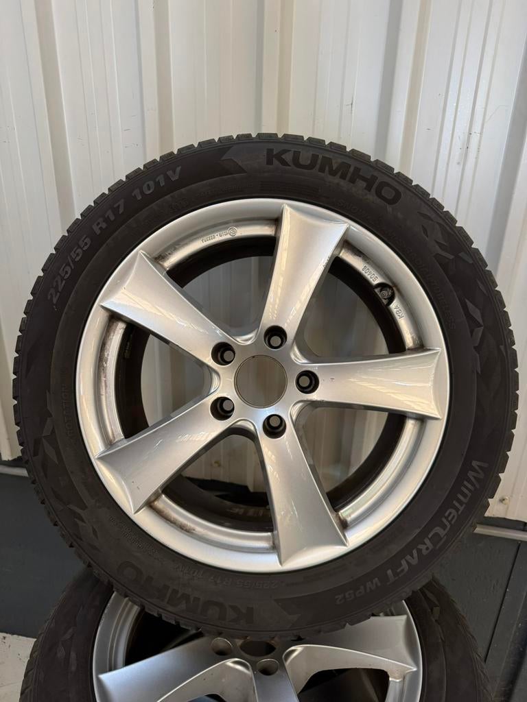 BMW VELGEN 5x120 Kumho 225 55 17 winterbanden, Verzenden, 17 inch, Winterbanden, 225 mm