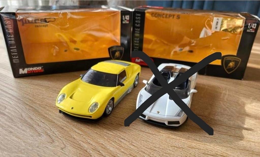 Lamborghini modelauto 1/43, Hobby en Vrije tijd, Modelauto's | 1:18, Ophalen of Verzenden, Zo goed als nieuw, Auto, Overige merken
