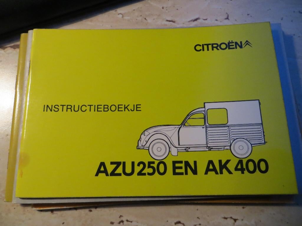 Instructieboek Citroen AZU 250, Citroen AK 400 besteleend 74, Ophalen of Verzenden