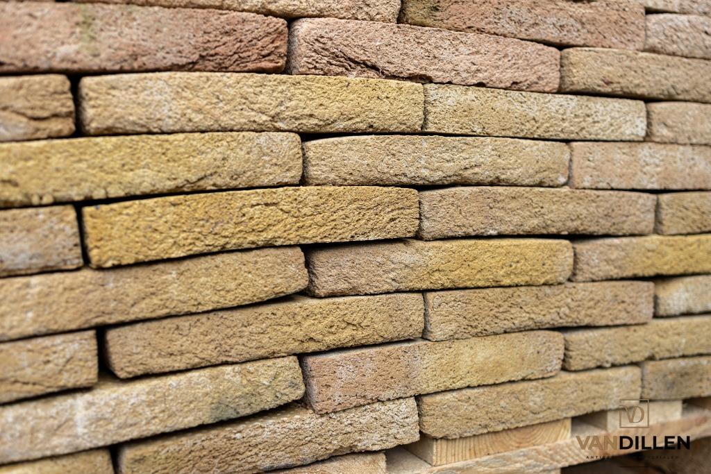 Oude Hilversumsformaat 23.5 x 3.5 cm gele stenen 1.000 stuks, Verzenden, Zo goed als nieuw, Bakstenen