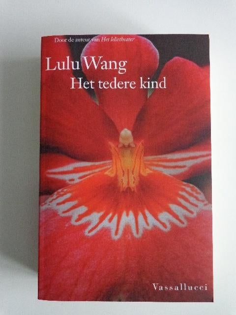 879-6-3 : Het tedere kind - Lulu Wang.2E., Ophalen of Verzenden, Gelezen