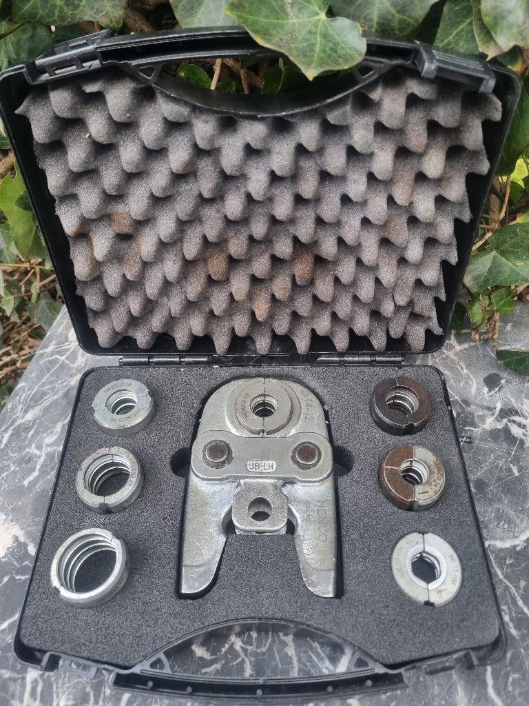HENCO Persbek Moederbek met alle maten, Doe-het-zelf en Verbouw, Gereedschap | Handgereedschap, Ophalen of Verzenden, Zo goed als nieuw