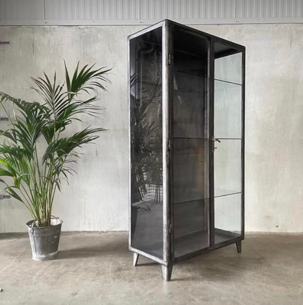 Oude medicijnkast, vintage vitrine, vitrinekast, kast, Antiek en Kunst, Curiosa en Brocante, Ophalen