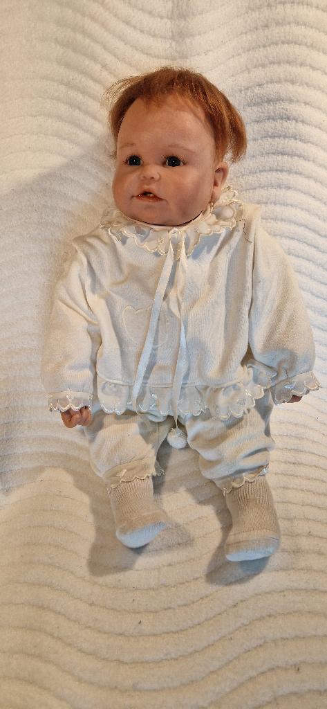 NIENKE, Designer poppen, Reborn, Ophalen of Verzenden, Zo goed als nieuw, Babypop, Levensecht of Reborn