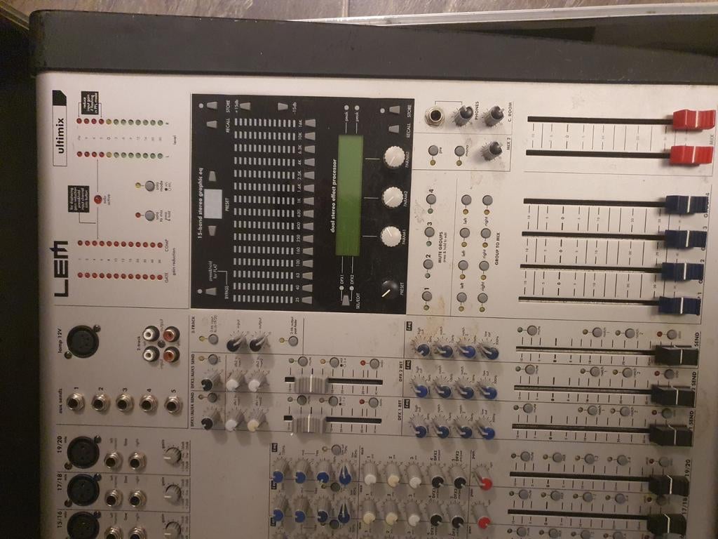 Te koop lem uitimix  24 bit effect  dual, Ophalen of Verzenden, Audio