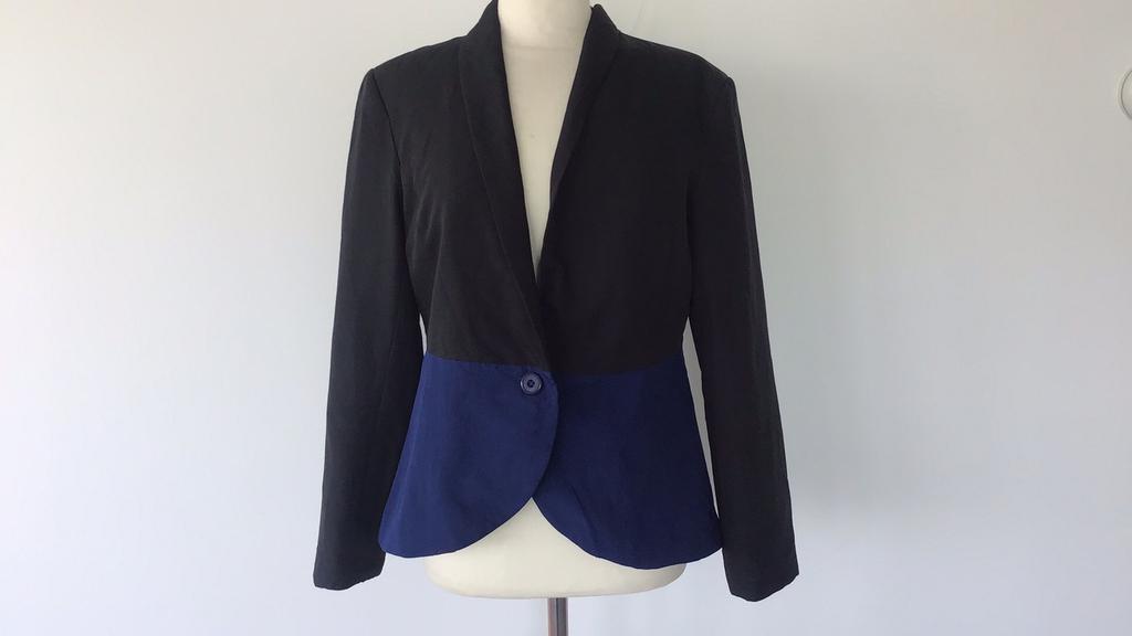Zwarte met koningsblauw jasje van Ville in maat L, Kleding | Dames, Overige kleuren, Maat 42/44 (L), Nieuw, Ophalen of Verzenden