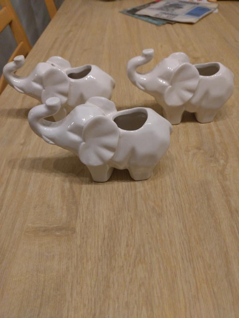 Vintage Bloempotjes Olifant - Set van 3, Tuin en Terras, Bloempotten, Overige materialen, Gebruikt, Ophalen of Verzenden, Overige vormen