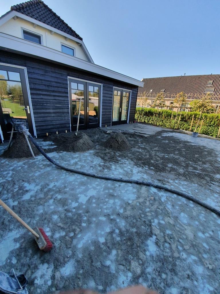 Zandcement dekvloer, Ophalen