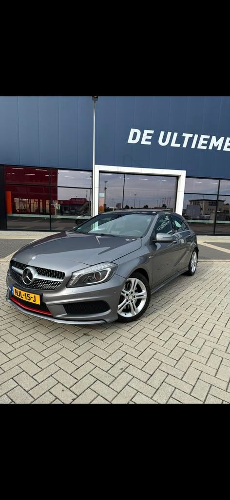 MercedesA250 Sport Prestige | Pano | HarmanKardon | Automaat, 730 kg, Zwart, 4 cilinders, Leder en Stof