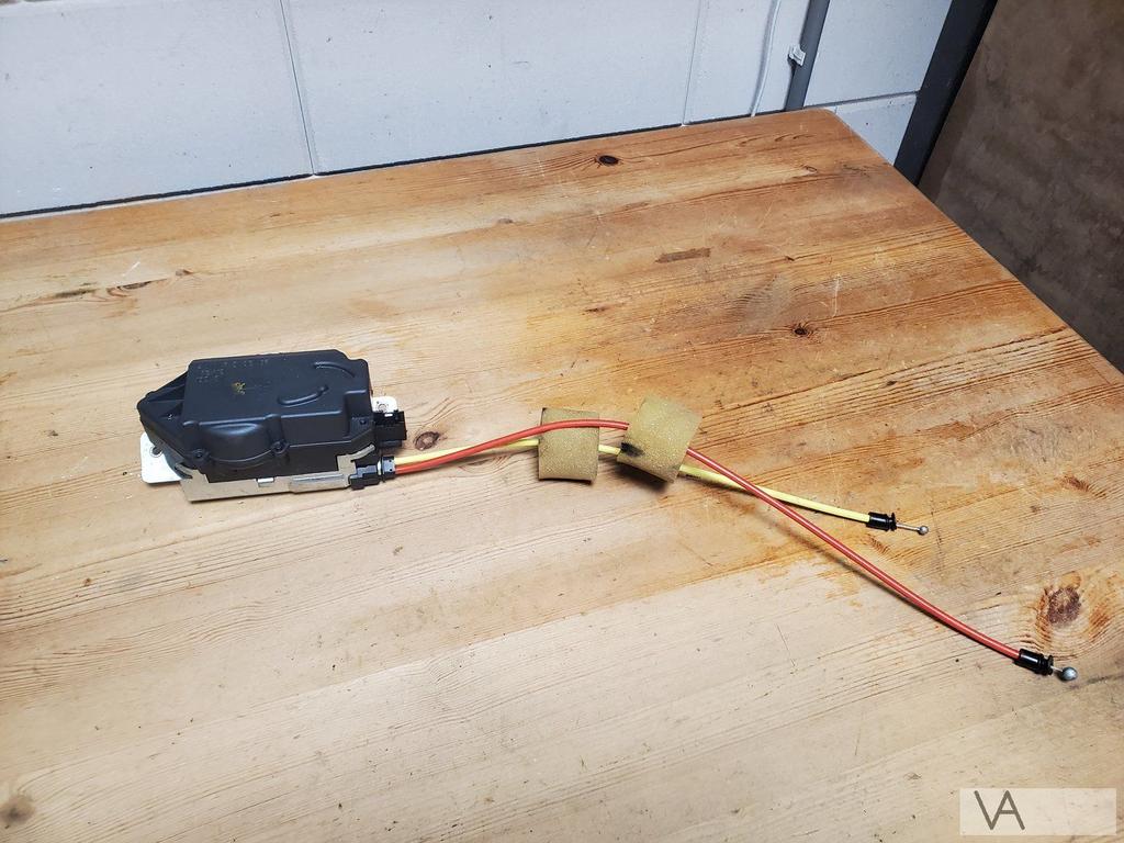 Mercedes E klasse W211 station achterklep slotmechaniek €100, Ophalen of Verzenden, Gebruikt, Mercedes-Benz