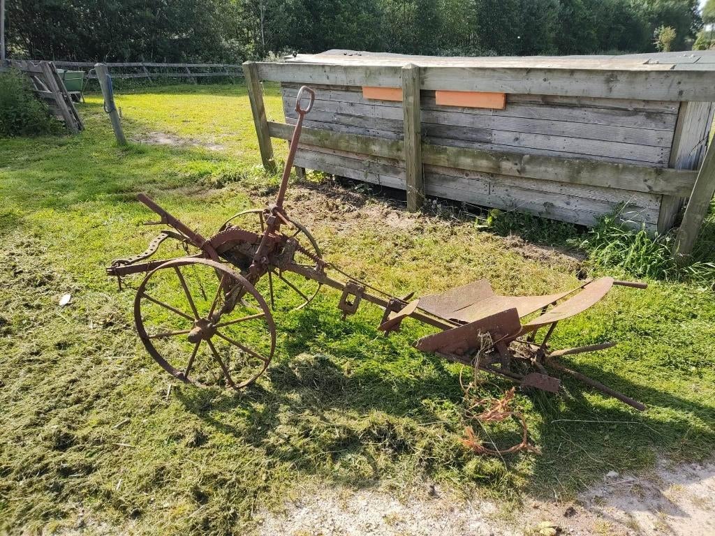 Antieke kantelploeg., Tuin en Terras, Ophalen, Gebruikt, Metaal, Overige typen